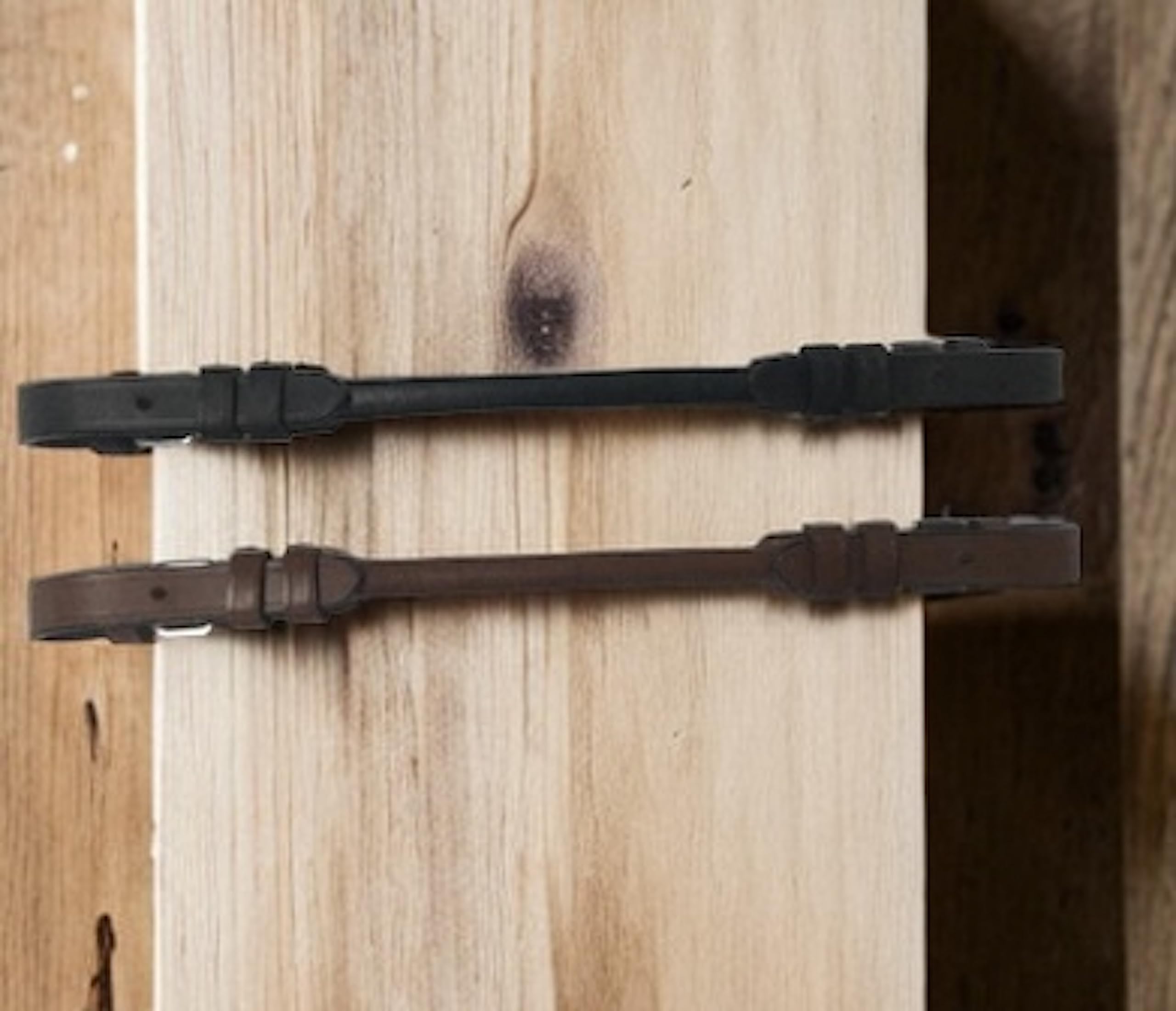 Majestic Ally Pair of Rolled Leather Buckeled Grab Strap for English Saddles, Hand Hold Strap for Safety When Riding Horse - Pack of 2 - Image 4